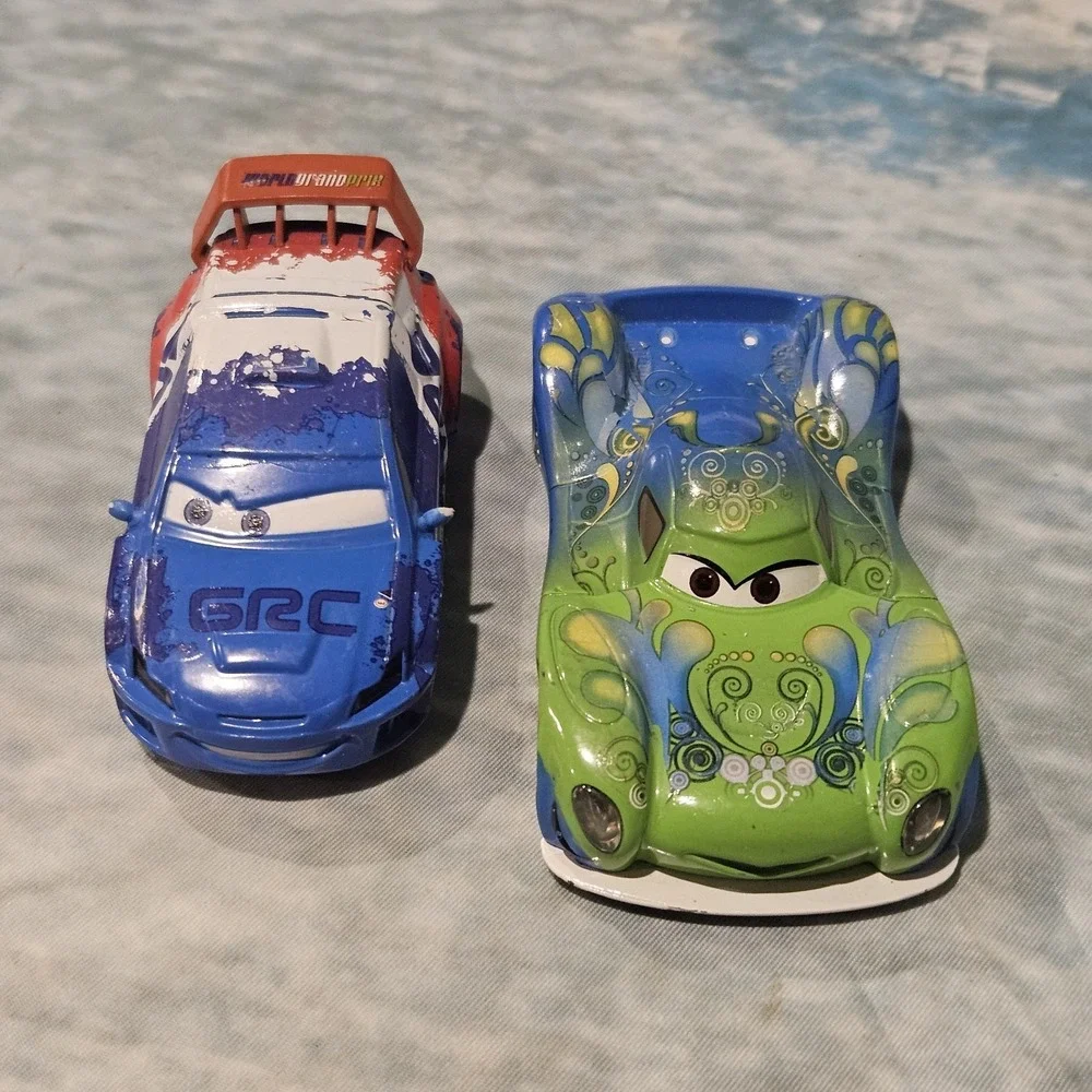 Disney Pixar Cars 2 Diecast Lot of 7 Nigel Gearsley Francesco Rip Clutchgoneski